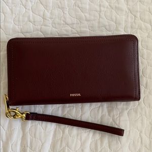 NWT Fossil Logan RFID Zip Wallet - Violet
